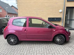 Rot Gebraucht 2012 Renault Twingo Kleinwagen | 3.500 €