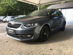 Grau Gebraucht 2017 Skoda Octavia Joy Limousine | 15.580 € (Fairer Preis)