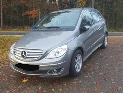 Grau Gebraucht 2007 Mercedes B170 Van / Kleinbus | 4.500 € (Fairer Preis)