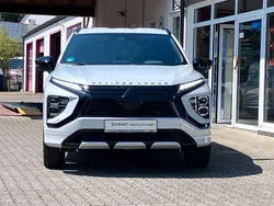 Weiß Gebraucht 2022 Mitsubishi Eclipse Cross Plus SUV | 28.500 € (Etwas zu teuer)