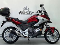 Rot Gebraucht 2018 Honda e Kleinwagen | 6.250 €