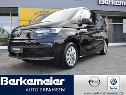Schwarz Gebraucht 2023 VW T7 Family Van | 56.390 € (Guter Preis)