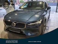 Gebraucht 2023 Volvo V60 CC Kombi | 34.990 € (Superpreis)