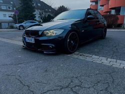 Schwarz Gebraucht 2006 BMW 330 M Sport Limousine | 7.000 € (Etwas zu teuer)