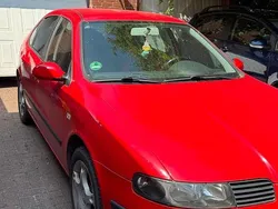 Rot Gebraucht 2003 Seat Leon Kleinwagen | 600 € (Superpreis)