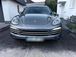 Grau Gebraucht 2014 Porsche Cayenne SUV | 25.900 € (Guter Preis)