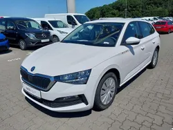 Weiß Gebraucht 2020 Skoda Scala Cool Plus Kleinwagen | 15.350 € (Fairer Preis)
