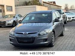 Grau Gebraucht 2010 Hyundai i30 Comfort Kombi | 2.499 € (Guter Preis)