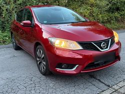 Rot Gebraucht 2015 Nissan Pulsar Limousine | 3.599 € (Fairer Preis)