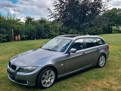 Grau Gebraucht 2011 BMW 318 Comfort Edition Kombi | 7.450 € (Etwas zu teuer)