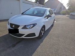 Weiß Gebraucht 2010 Seat Ibiza Kleinwagen | 5.999 € (Etwas zu teuer)
