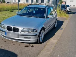 Silber Gebraucht 2000 BMW 330 Kombi | 1.850 € (Fairer Preis)