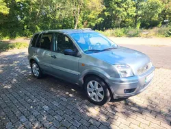 Silber Gebraucht 2005 Ford Fusion Kombi | 2.550 € (Fairer Preis)