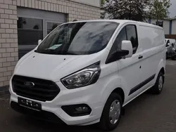 Weiß Gebraucht 2022 Ford Transit Custom Limousine | 25.480 € (Guter Preis)