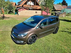 Braun Gebraucht 2009 VW Touran Van / Kleinbus | 4.750 € (Fairer Preis)