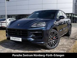 Algarveblaumetallic Gebraucht 2025 Porsche Cayenne S SUV | 139.990 €