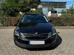 Schwarz Gebraucht 2019 Skoda Octavia Style Kombi | 13.999 € (Fairer Preis)