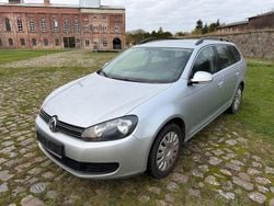Silber Gebraucht 2011 VW Golf VI Comfortline Kleinwagen | 1.899 € (Superpreis)