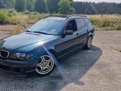 Grün Gebraucht 2003 BMW 316 Kombi | 4.300 €