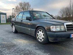 Schwarz Gebraucht 1991 Mercedes 190 Limousine | 2.800 €