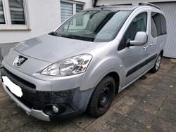 Silber Gebraucht 2010 Peugeot Partner Van / Kleinbus | 2.799 € (Fairer Preis)