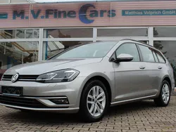 Silber Gebraucht 2018 VW Golf VII Comfortline Kombi | 15.900 € (Fairer Preis)