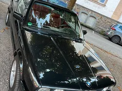 Schwarz Gebraucht 1991 BMW 318 Cabriolet Cabrio | 13.900 €