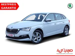 Weiß Gebraucht 2023 Skoda Scala Kleinwagen | 20.990 € (Guter Preis)
