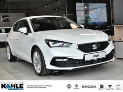 Weiß Gebraucht 2024 Seat Leon Style Limousine | 28.949 € (Fairer Preis)