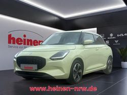 Orange (flame orange pearl metallic) Gebraucht 2024 Suzuki Swift Comfort+ Kleinwagen | 21.480 €