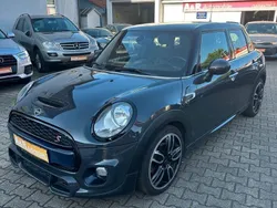 Grau Gebraucht 2016 Mini John Cooper Works Kleinwagen | 15.900 € (Guter Preis)