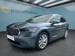 Grau Gebraucht 2021 Skoda Enyaq iV Suite SUV | 32.199 € (Fairer Preis)