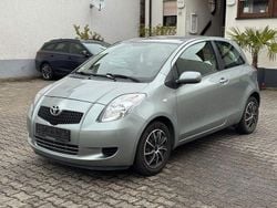 Silber Gebraucht 2006 Toyota Yaris Sol Limousine | 3.499 € (Guter Preis)