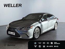 Grau Gebraucht 2019 Lexus ES300H Luxury Line Limousine | 37.680 € (Fairer Preis)