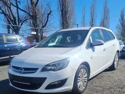 Weiß Gebraucht 2014 Opel Astra Edition Kombi | 2.250 € (Superpreis)