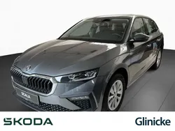 Grau Neu 2024 Skoda Scala Selection Kleinwagen | 32.190 € (Teuer)