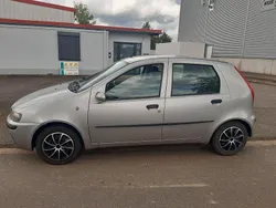 Grau Gebraucht 2003 Fiat Punto Kleinwagen | 700 € (Guter Preis)