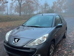 Grau Gebraucht 2011 Peugeot 206+ Kleinwagen | 1.469 €