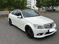 Weiß Gebraucht 2009 Mercedes C350 Avantgarde Limousine | 12.990 € (Teuer)
