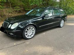 Schwarz Gebraucht 2008 Mercedes E320 Kombi | 4.500 € (Superpreis)