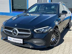 Ung. schwarz unilack Gebraucht 2022 Mercedes C300 Avantgarde Kombi | 34.950 € (Guter Preis)