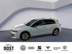 Crystal ice blue metallic Gebraucht 2025 VW Golf VIII Goal Limousine | 32.930 € (Superpreis)