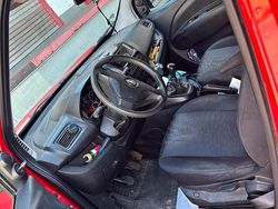 Rot Gebraucht 2013 Opel Combo Limousine | 6.300 €