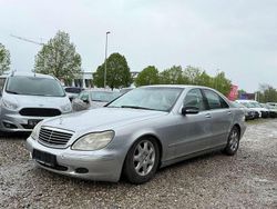 Silber Gebraucht 2002 Mercedes S320 Limousine | 1.500 €