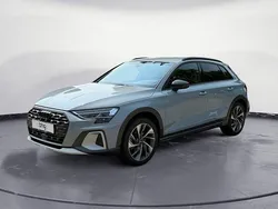 Pfeilgrau perleffekt Gebraucht 2025 Audi A3 Ambiente Limousine | 32.900 € (Superpreis)