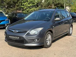 Grau Gebraucht 2011 Hyundai i30 Classic Kombi | 3.990 € (Fairer Preis)