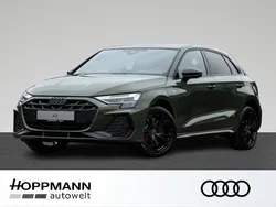 Grün Neu 2025 Audi A3 Sportback e-tron S-Line Limousine | 48.990 € (Fairer Preis)