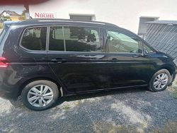 Schwarz Gebraucht 2020 VW Touran United Van / Kleinbus | 18.500 € (Fairer Preis)
