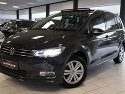 Grau Gebraucht 2017 VW Touran Comfortline Van / Kleinbus | 15.000 € (Etwas zu teuer)