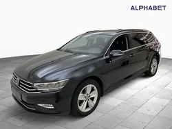 Deep black perleffekt (metallic) Gebraucht 2021 VW Passat Business Kombi | 21.897 € (Guter Preis)